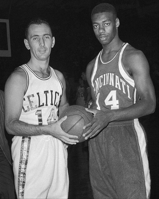 大的粉丝基 大的粉丝基