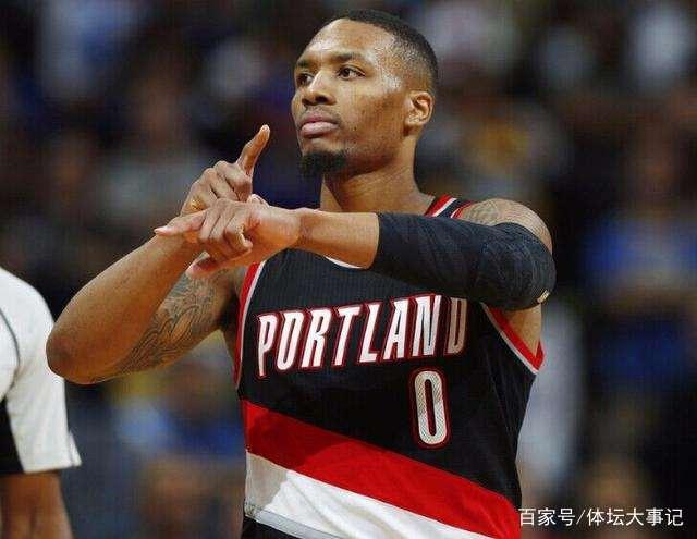 成为众人瞩 成为众人瞩